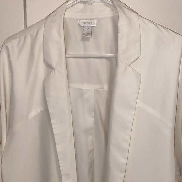 Chico’s Size 2 Cream Notch Collar Cuffed Sleeve Blazer - Picture 4 of 12